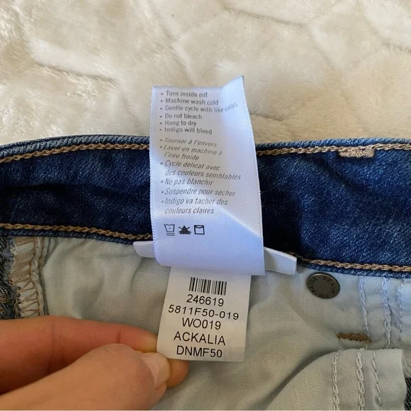 COPY - PAIGE SKYLINE BOOT MID RISE BOOT LEG JEANS SZ 26 - Picture 11 of 16